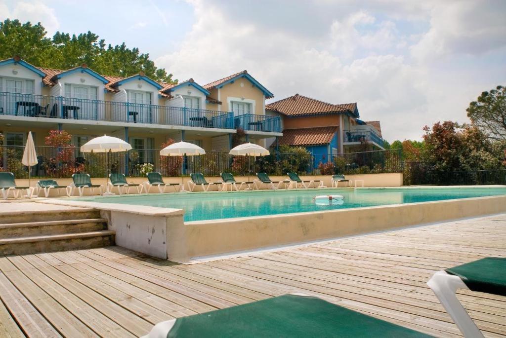 Résidence Pierre&Vacances Le Hameau du Lac Marciac Esterno foto