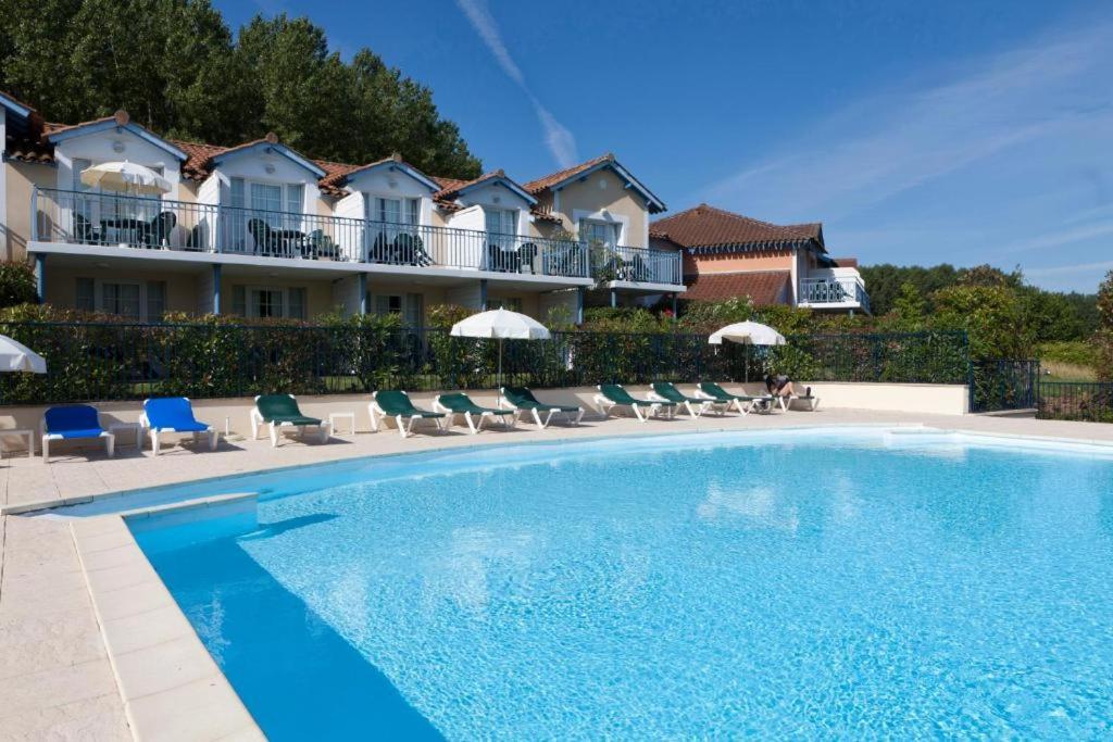 Résidence Pierre&Vacances Le Hameau du Lac Marciac Esterno foto